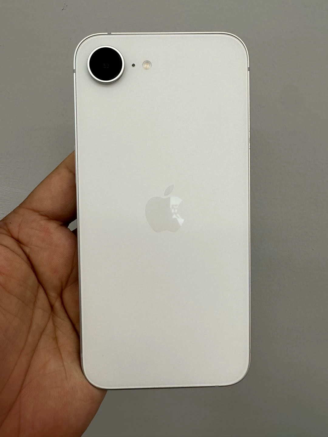 Apple iPhone 16 128G 白色 99新